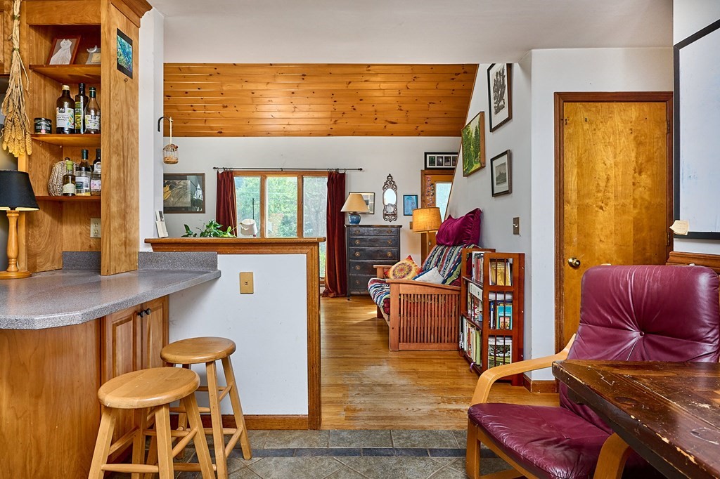 38 Huntington Road Hadley, MA 01035 - Photo 6 of 33 Gallery Image 6