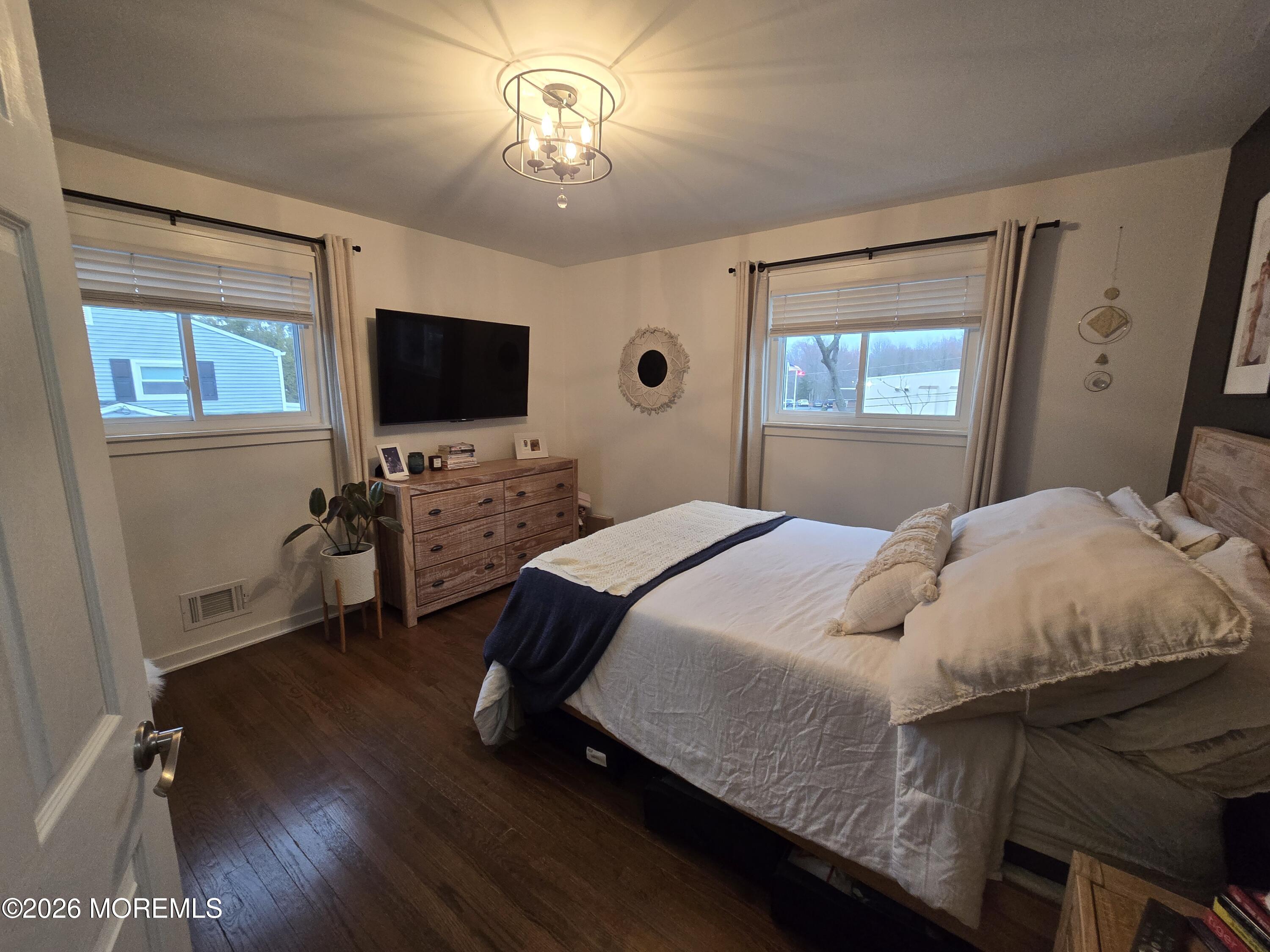 5 Stratton Place Middletown, NJ 07748 - Photo 13 of 21 20260323_175702