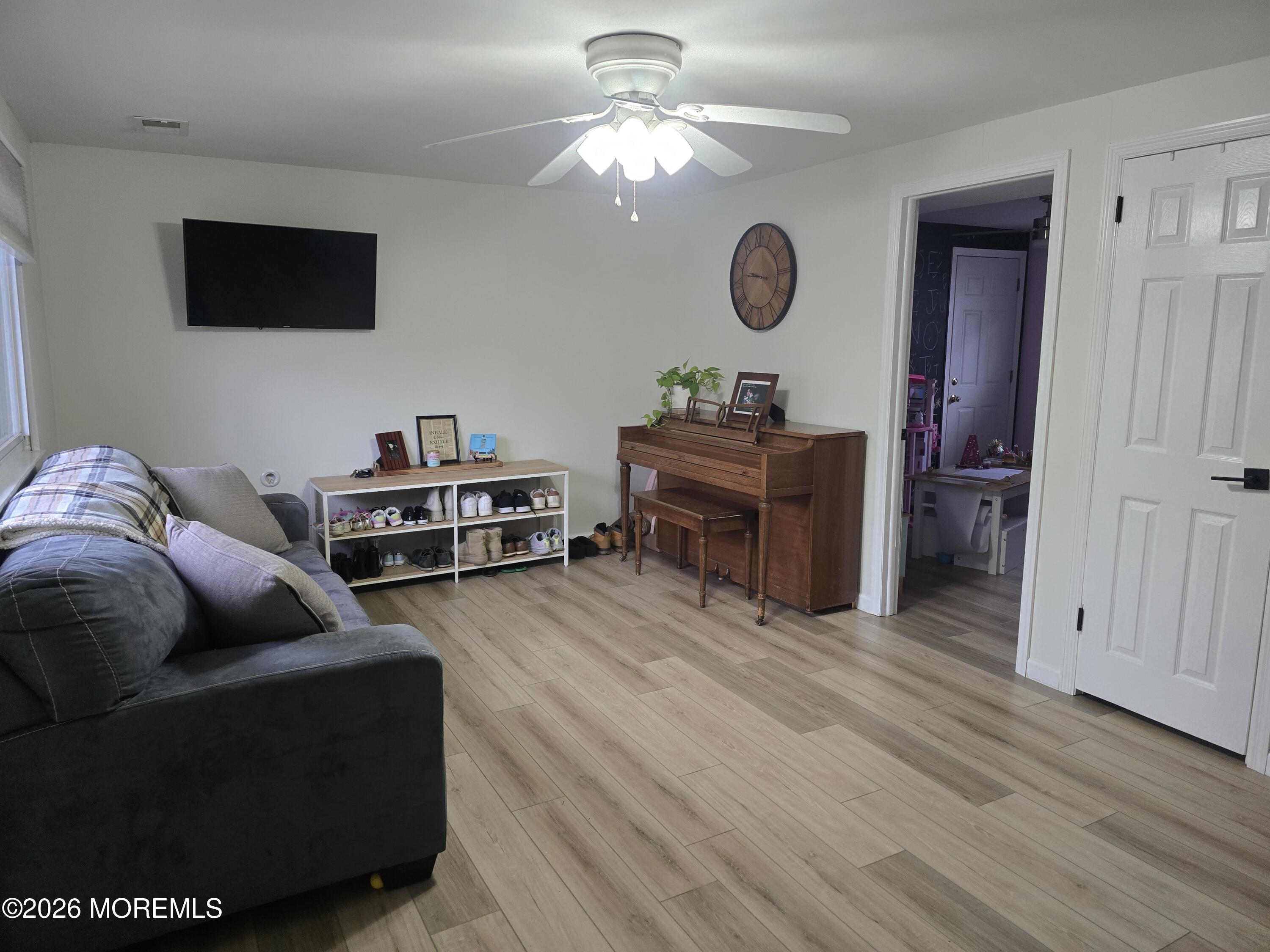 5 Stratton Place Middletown, NJ 07748 - Photo 3 of 21 20260323_175106