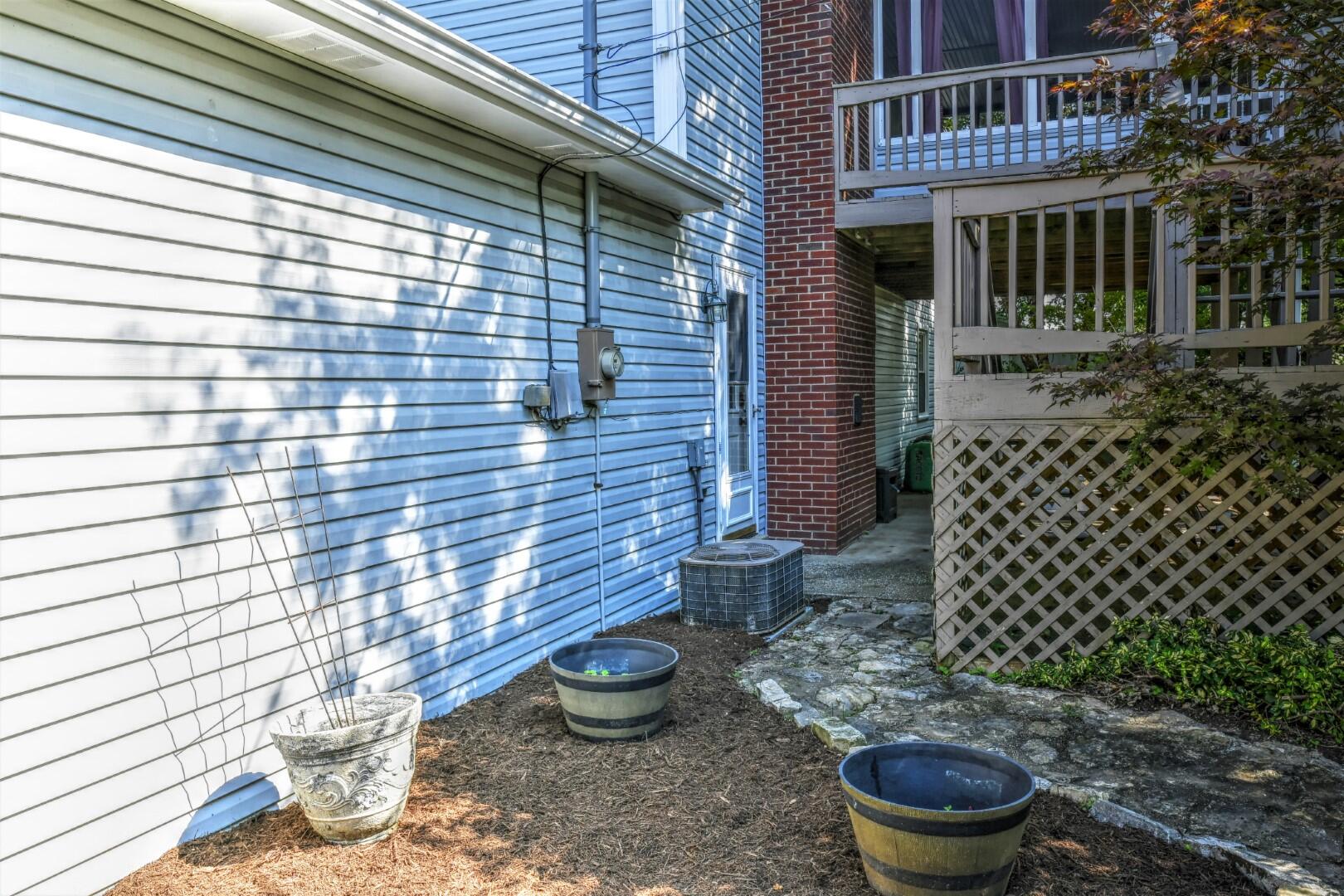 403 Normandy Road Versailles, KY 40383 - Photo 35 of 43 A9 (Large)
