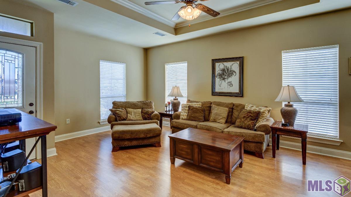 40457 Cross Ridge Avenue Gonzales, LA 70737 - Photo 3 of 15 Gallery Image 3