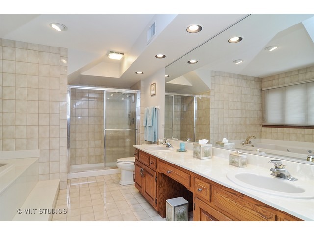 2201 Shetland Road Barrington, IL 60010 - Photo 11 of 25