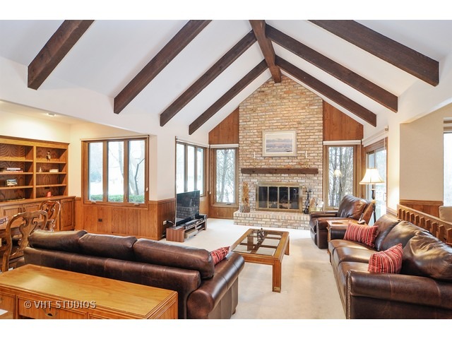 2201 Shetland Road Barrington, IL 60010 - Photo 7 of 25