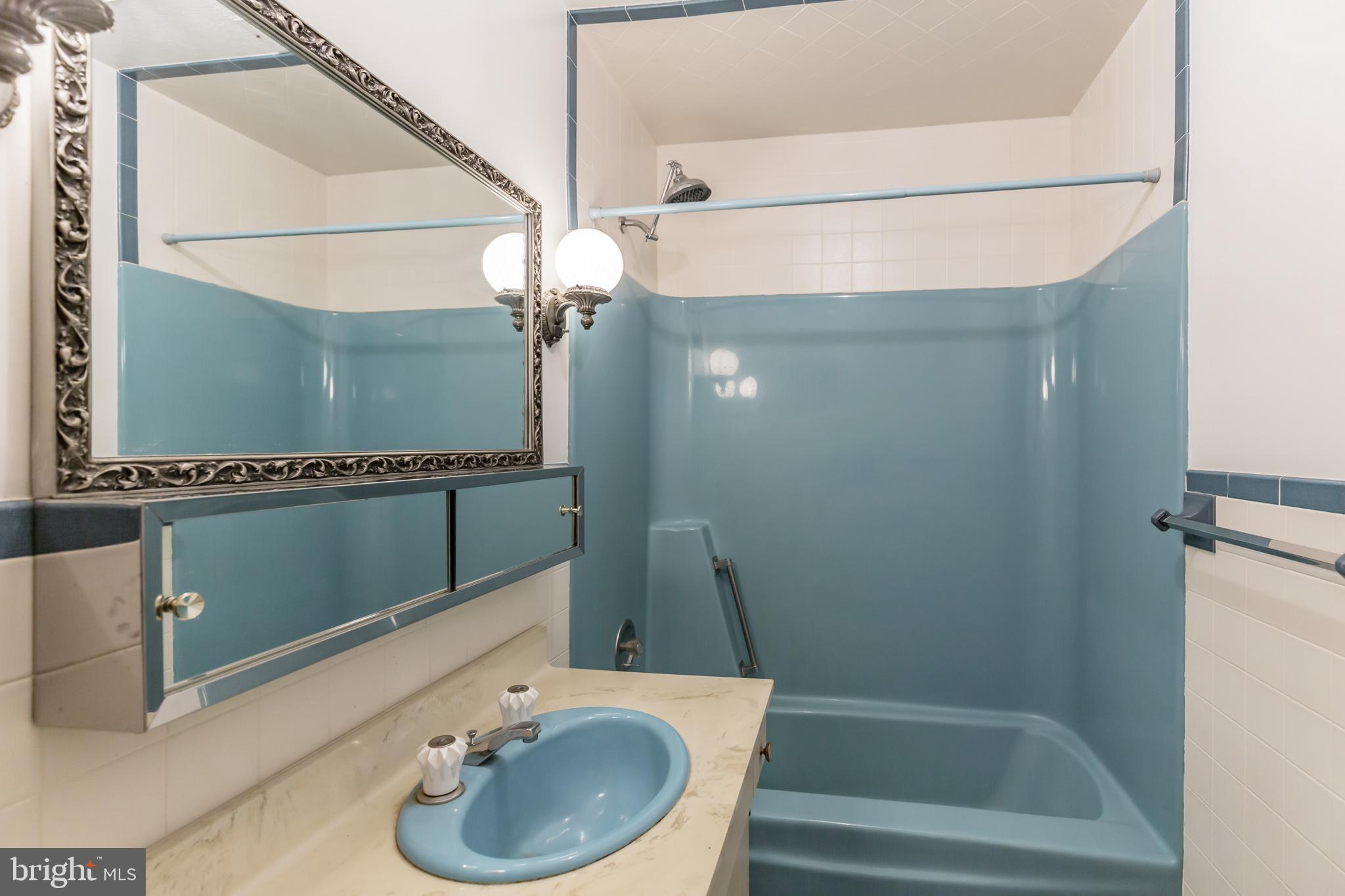 13290 Olivet Road Lusby, MD 20657 - Photo 22 of 35 2nd bathroom upper level