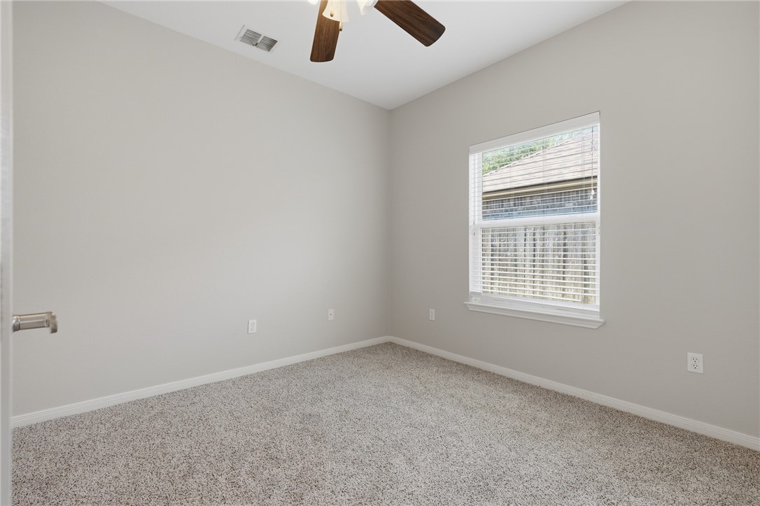 313 San Rafael Drive Portland, TX 78374 - Photo 6 of 29 Gallery Image 6