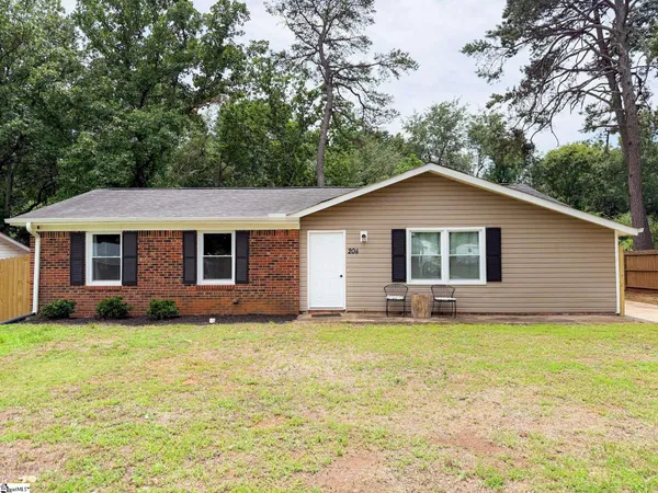 $270,000 | 204 Idlewild Avenue, Greenville, SC 29605