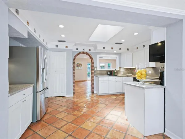 $6,900 | 1127 South Osprey Avenue, Sarasota, FL 34236