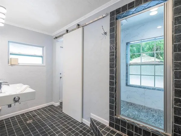 $6,900 | 1127 South Osprey Avenue, Sarasota, FL 34236