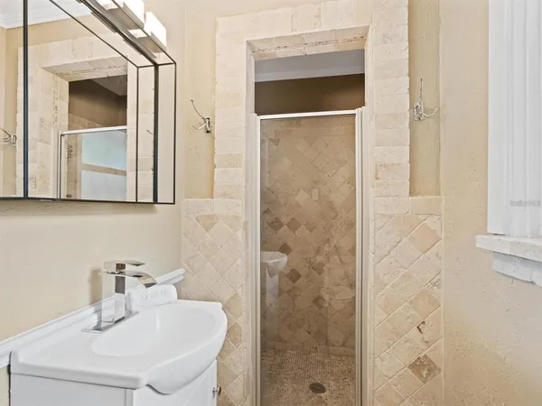 $6,900 | 1127 South Osprey Avenue, Sarasota, FL 34236