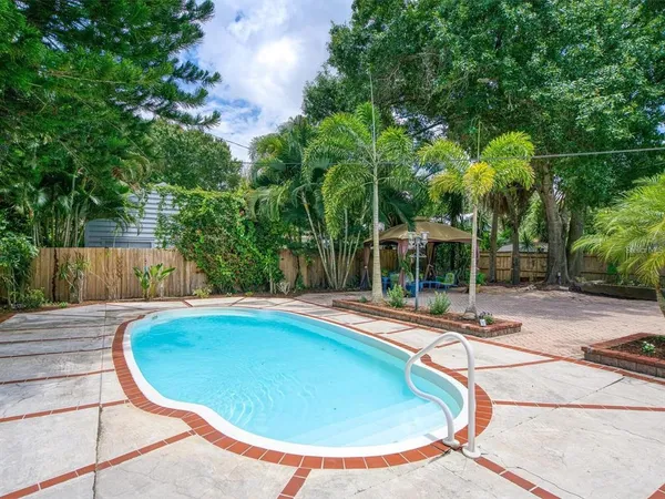 $6,900 | 1127 South Osprey Avenue, Sarasota, FL 34236