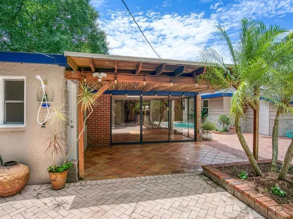 $6,900 | 1127 South Osprey Avenue, Sarasota, FL 34236