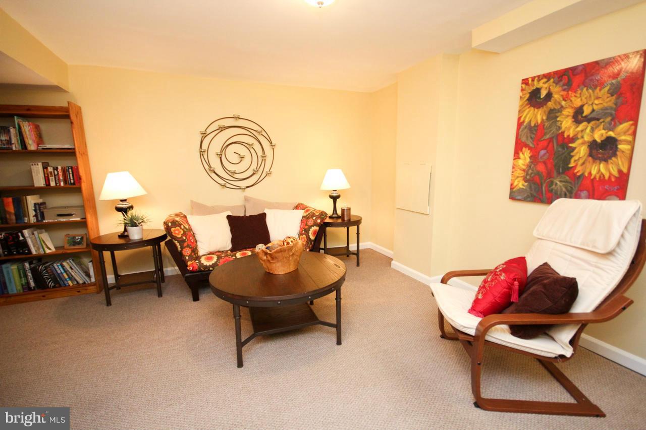 1804 Florin Street Silver Spring, MD 20902 - Photo 22 of 30 Family Room