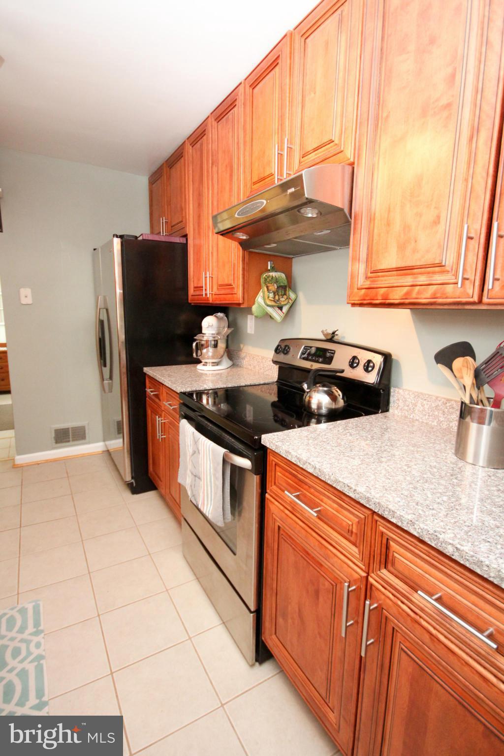 1804 Florin Street Silver Spring, MD 20902 - Photo 8 of 30 Kitchen