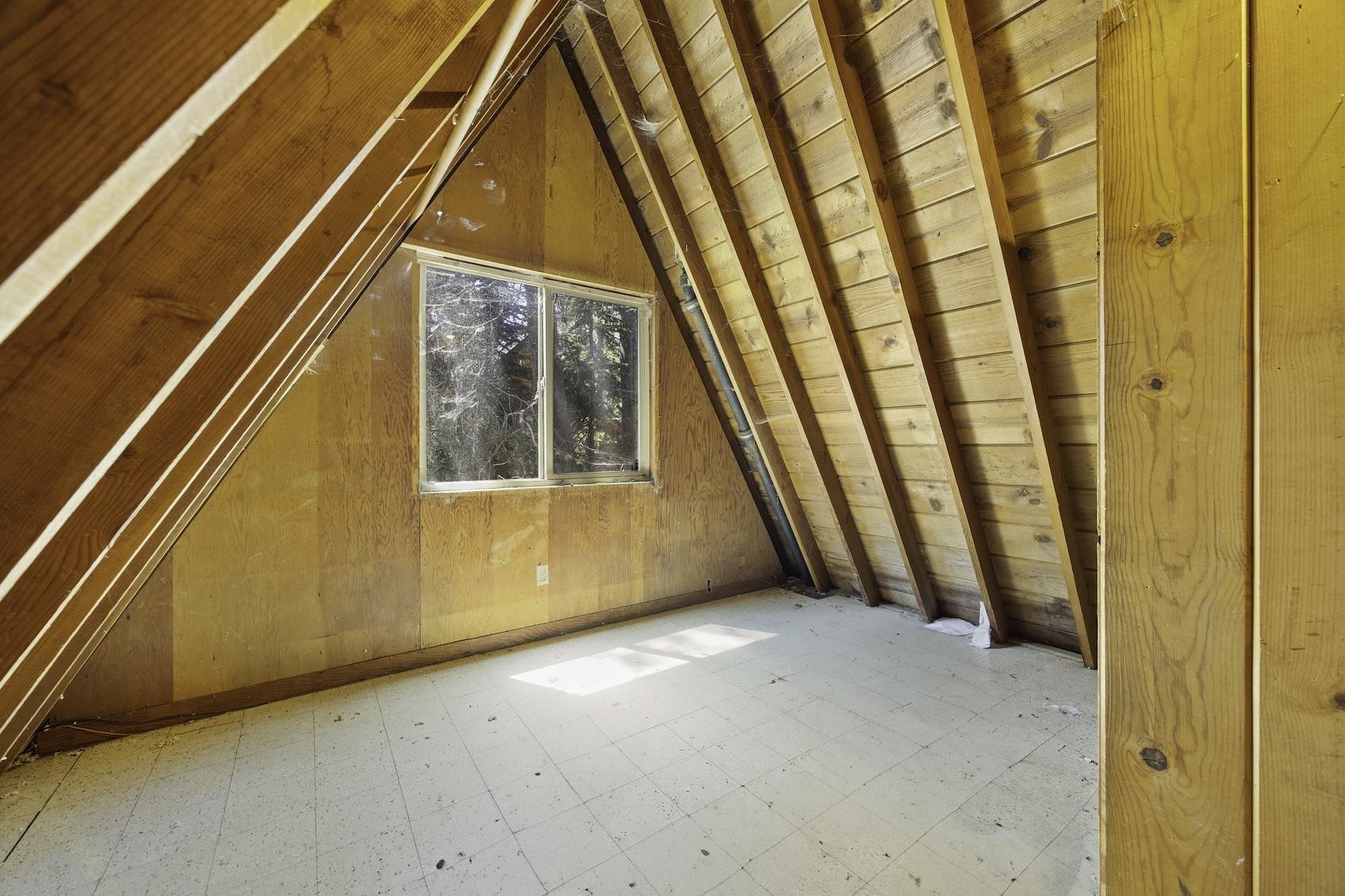 2051 Soda Springs Road Soda Springs, CA 95728 - Photo 7 of 10