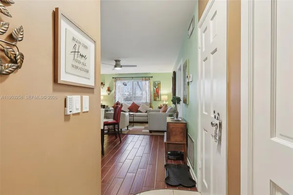 $97,000 | 6260 Northeast 18th Avenue, Unit 823, Fort Lauderdale, FL 33334