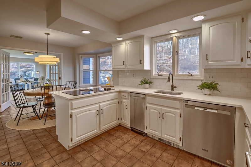 6 Rock Spring Road Chester, NJ 07930 - Photo 11 of 36