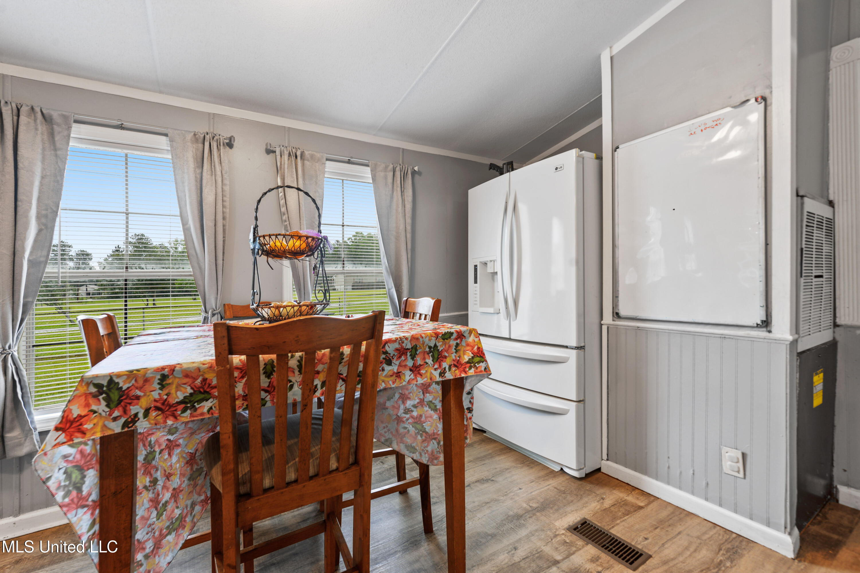 18201 Robinson Road Gulfport, MS 39503 - Photo 12 of 27 012