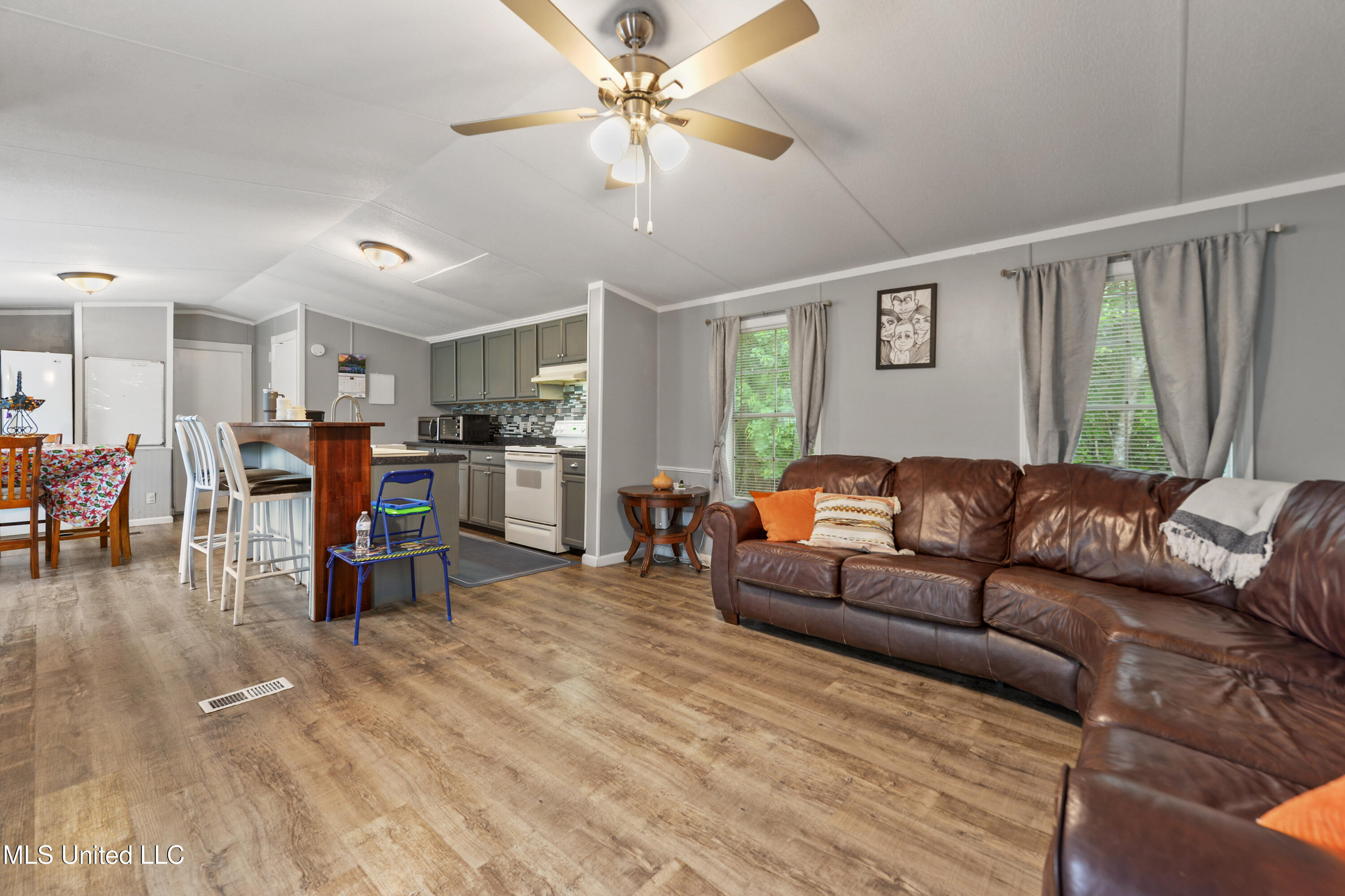 18201 Robinson Road Gulfport, MS 39503 - Photo 7 of 27 007