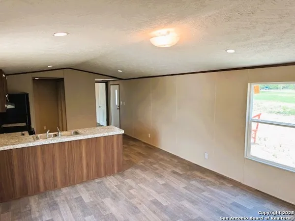 $1,100 | 277 County Road 1647, Unit 2, Moore, TX 78057