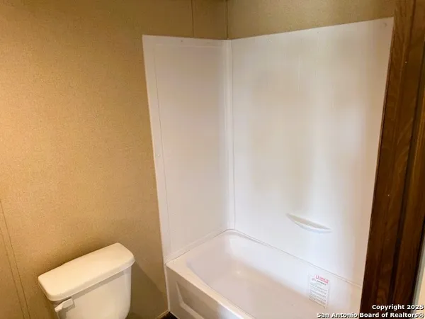 $1,100 | 277 County Road 1647, Unit 2, Moore, TX 78057