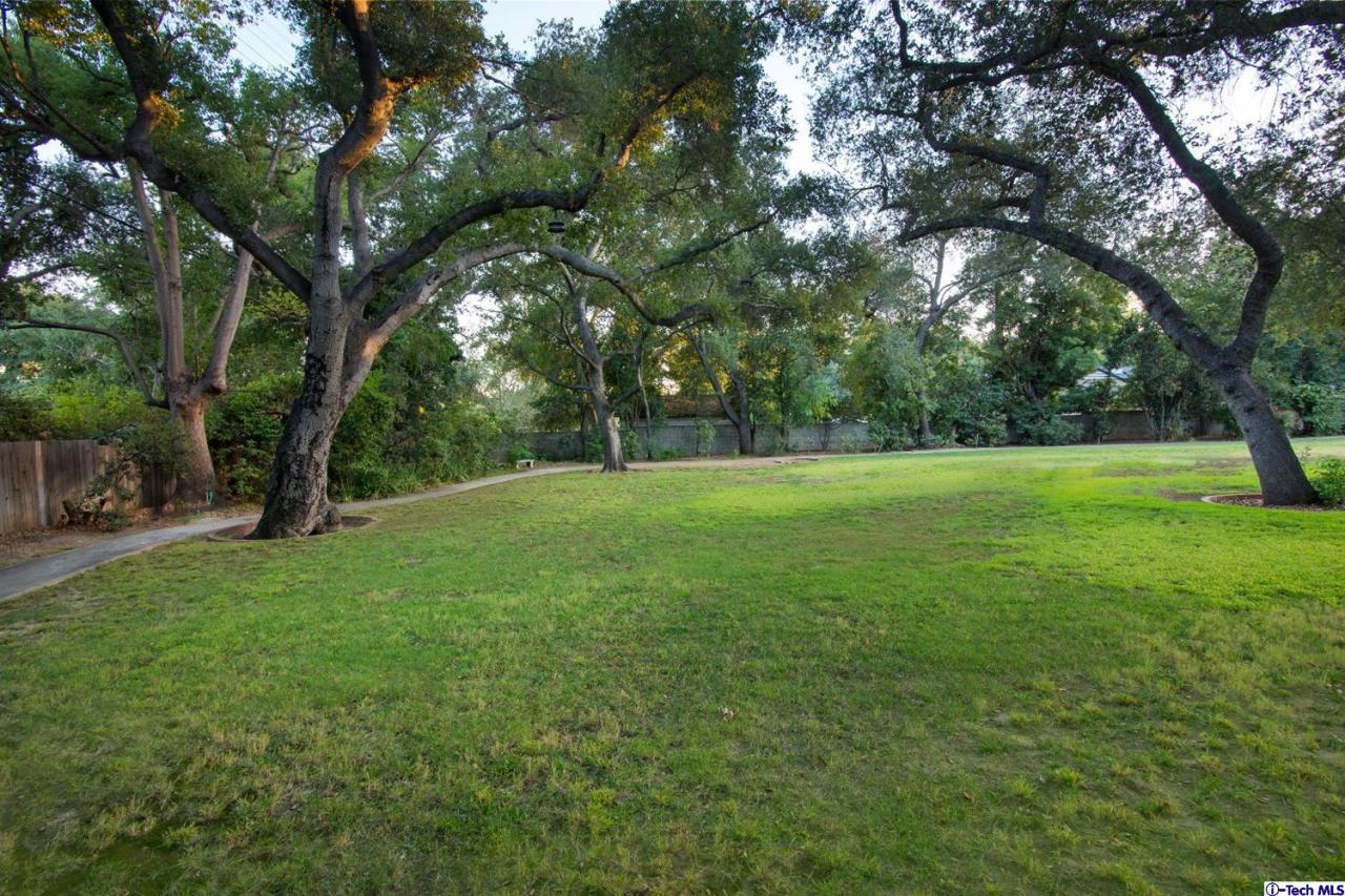 1814 Midlothian Drive Altadena, CA 91001 - Photo 33 of 42 a view of a field with trees in front of it