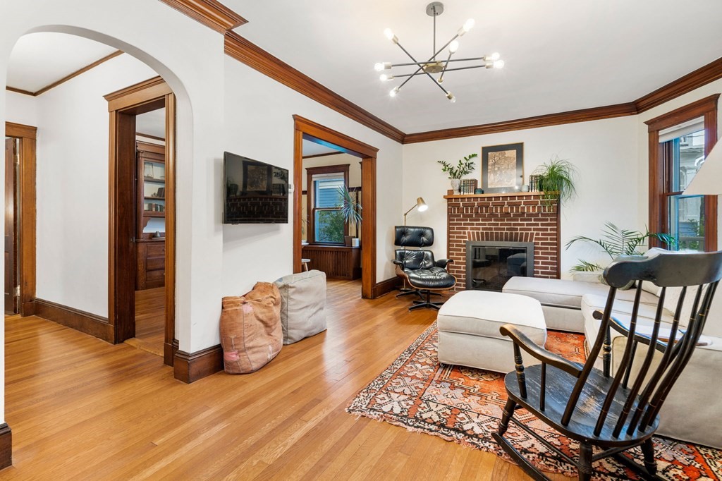 32 Commonwealth Road, Unit 1 Watertown, MA 02472 - Photo 7 of 27 Gallery Image 7