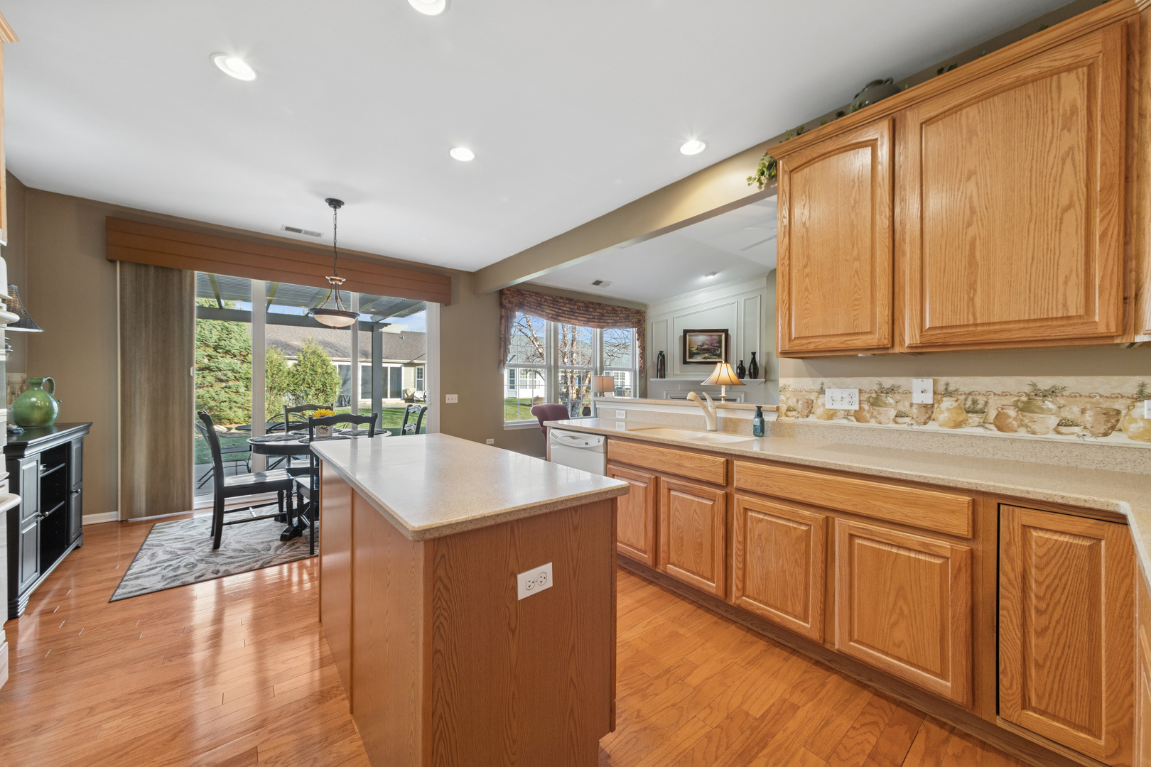 2156 Sandpiper Way Elgin, IL 60124 - Photo 11 of 20