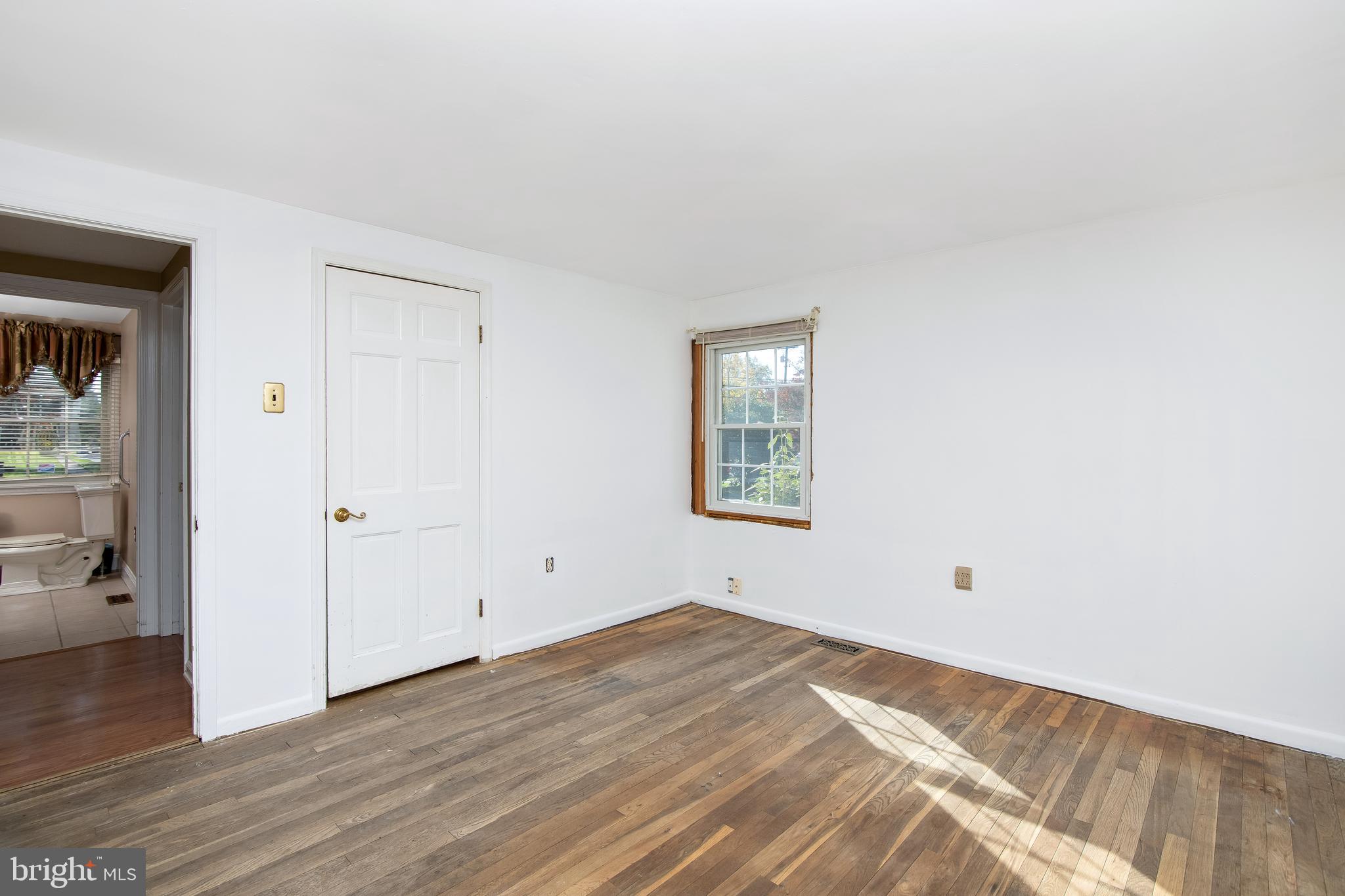 183 Hopewell Road West Berlin, NJ 08091 - Photo 22 of 37 Bedroom 2