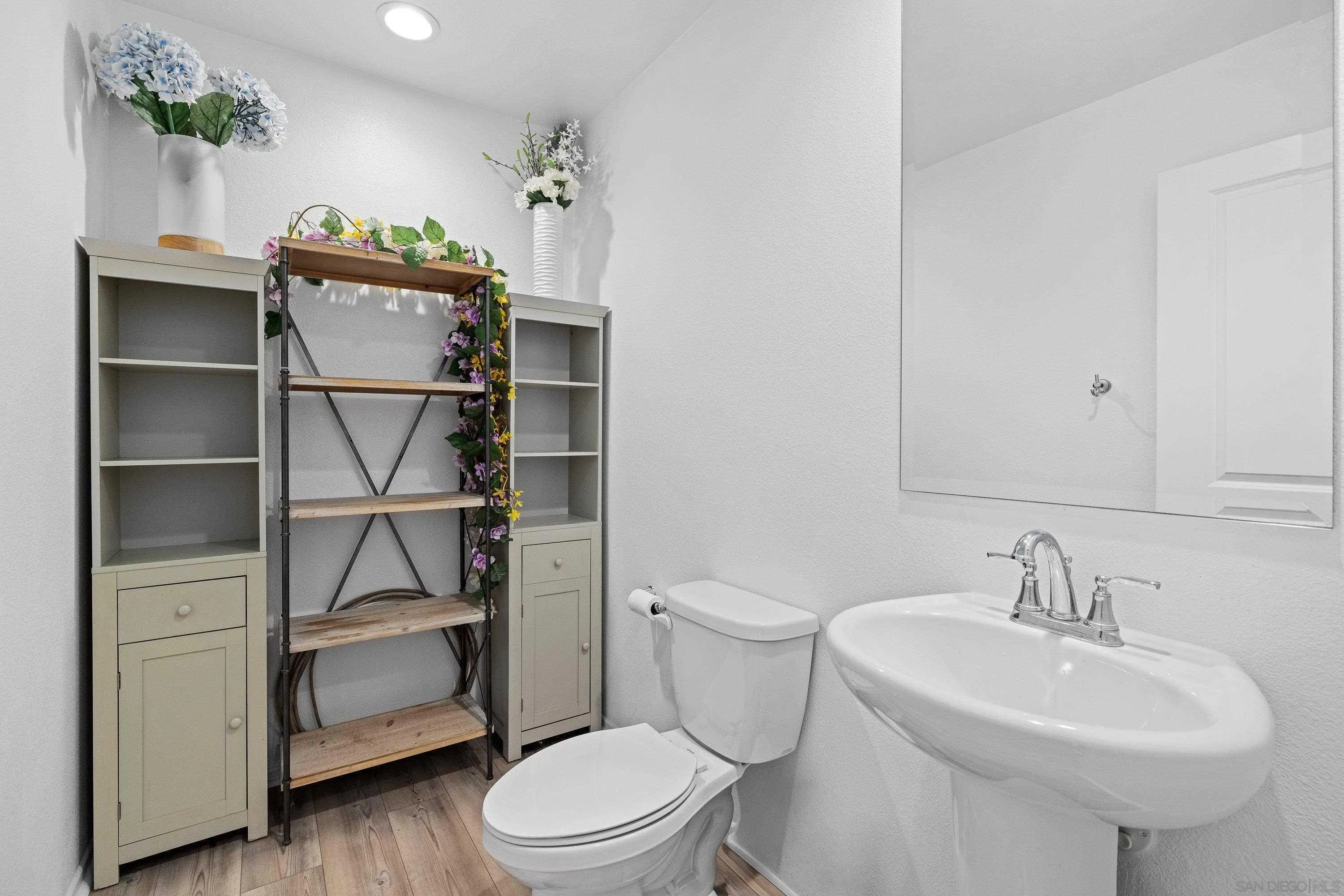 24060 Raptor Way Lake Elsinore, CA 92532 - Photo 13 of 56 Gallery Image 13