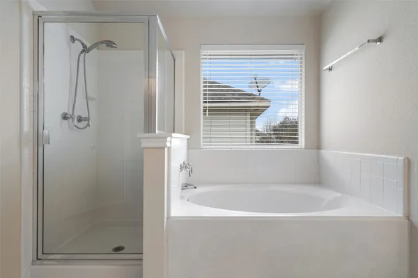 $2,495 | 8602 Glen Canyon Drive, Round Rock, TX 78681