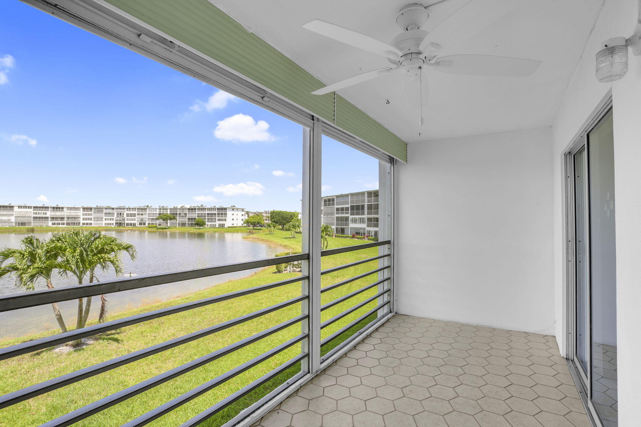 2070 Exeter Boca Raton, FL 33434 - Photo 16 of 21 19-web-or-mls-0E2A1585