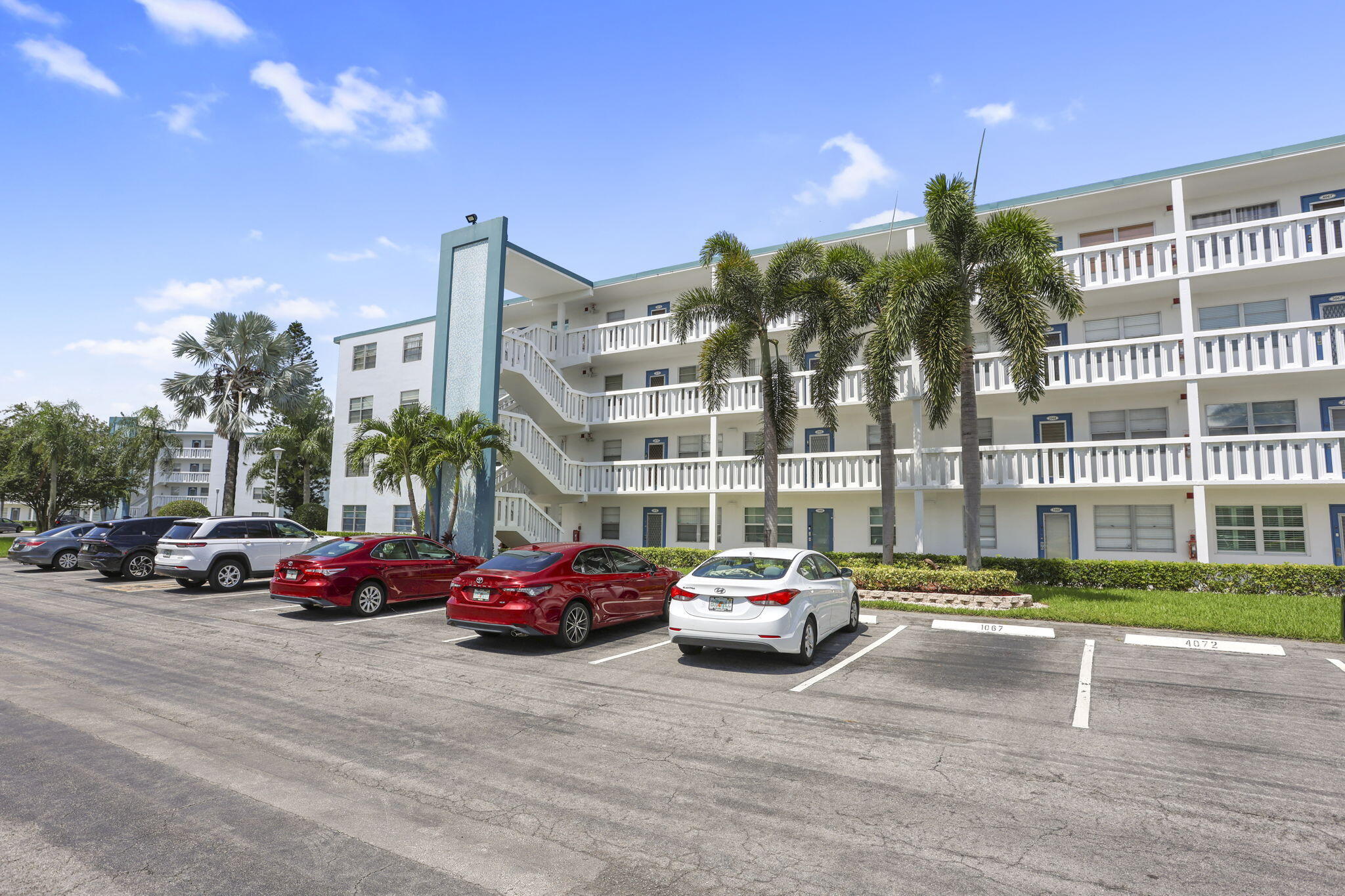 2070 Exeter Boca Raton, FL 33434 - Photo 19 of 21 1-web-or-mls-0E2A1495
