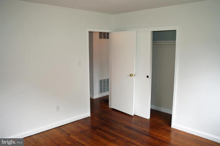 212 Quaker Ridge Road Lutherville-Timonium, MD 21093 - Photo 20 of 28 Bedroom (Master)