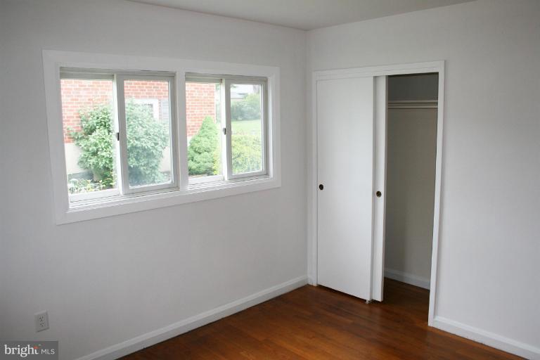212 Quaker Ridge Road Lutherville-Timonium, MD 21093 - Photo 21 of 28 Bedroom (Master)