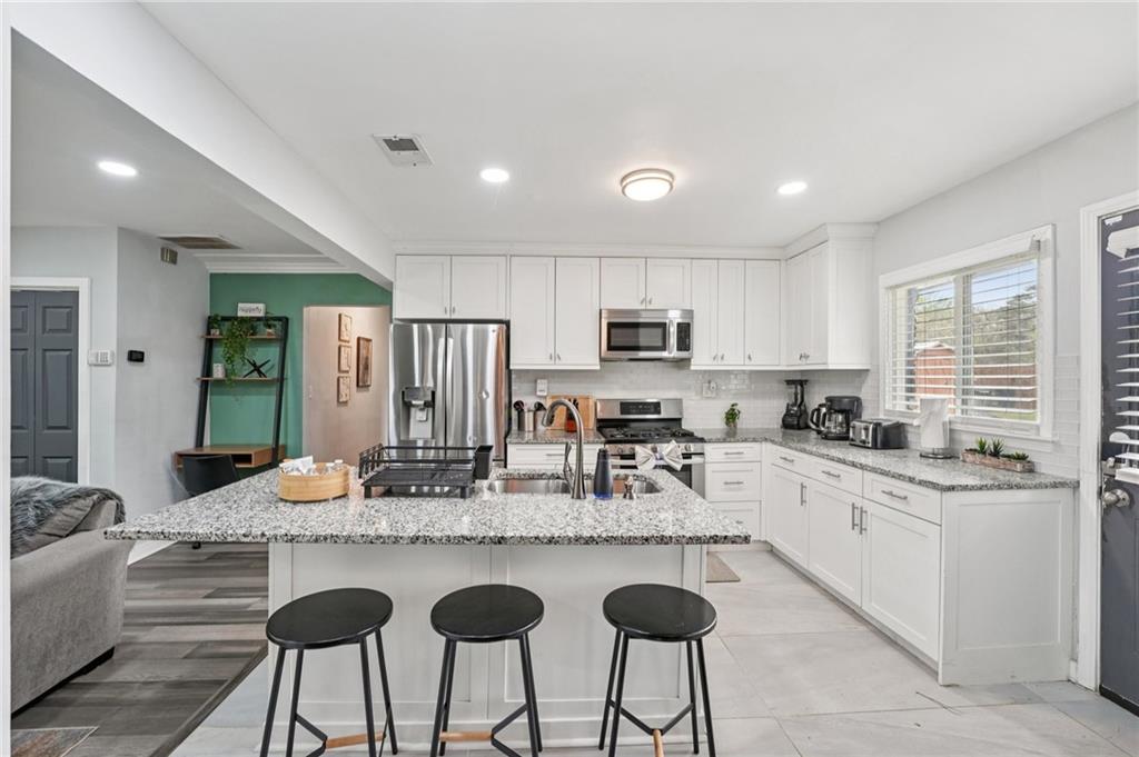 2659 Glenvalley Drive Decatur, GA 30032 - Photo 15 of 59