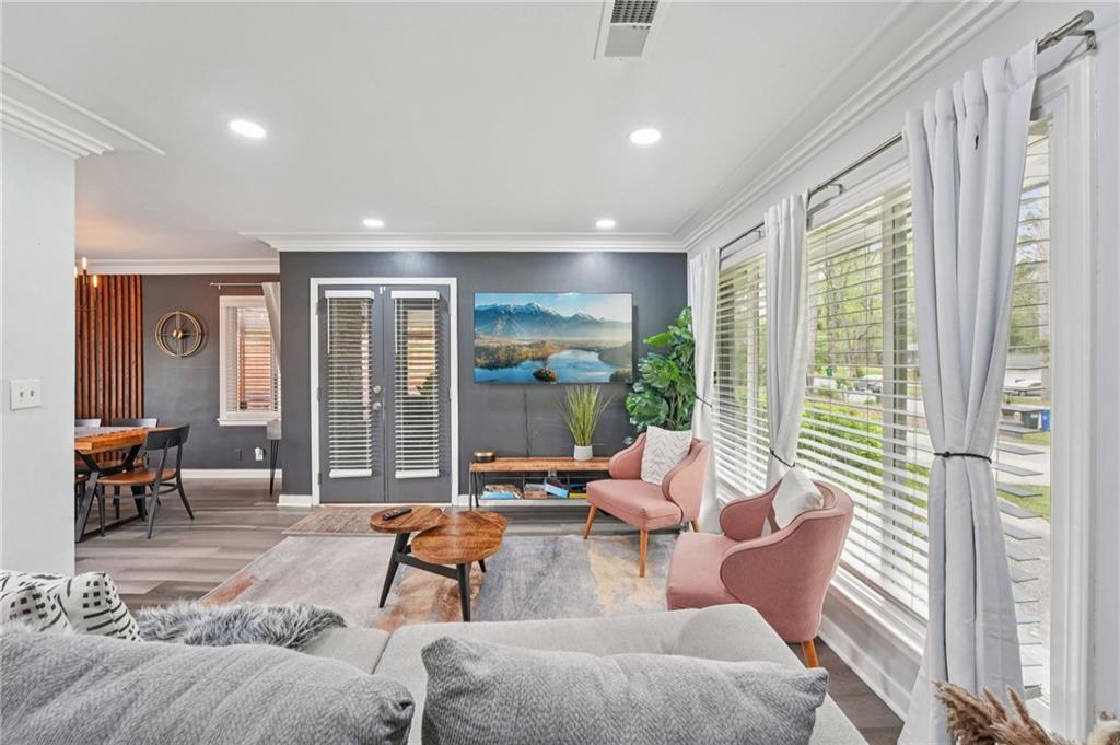 2659 Glenvalley Drive Decatur, GA 30032 - Photo 5 of 59 a living room with furniture and a large window