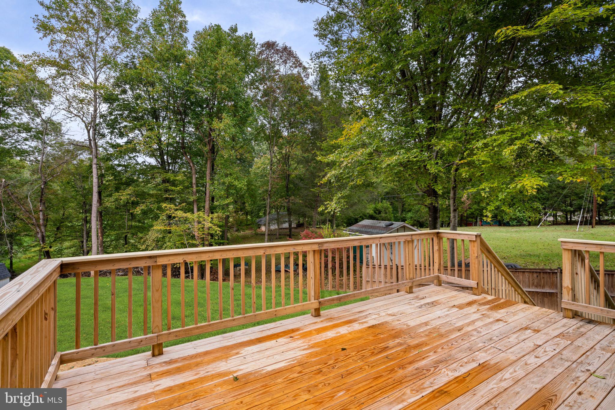 6555 Davis Ford Road Manassas, VA 20111 - Photo 49 of 59 Back Deck