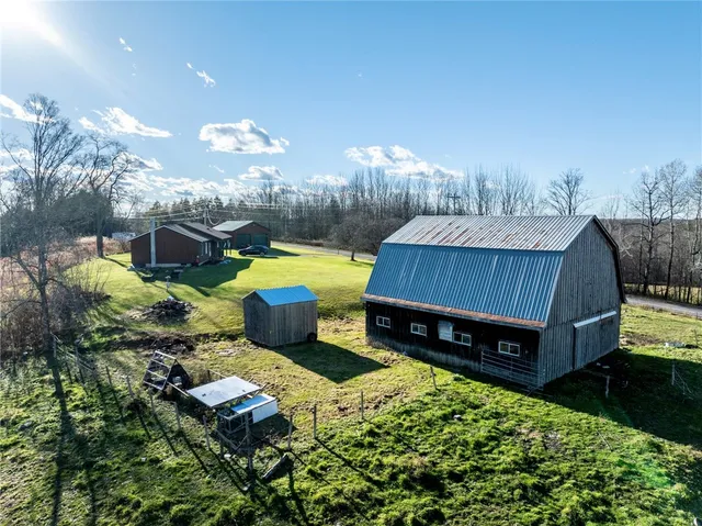 $275,000 | 268 Armstrong Road, Plainfield, NY 13491