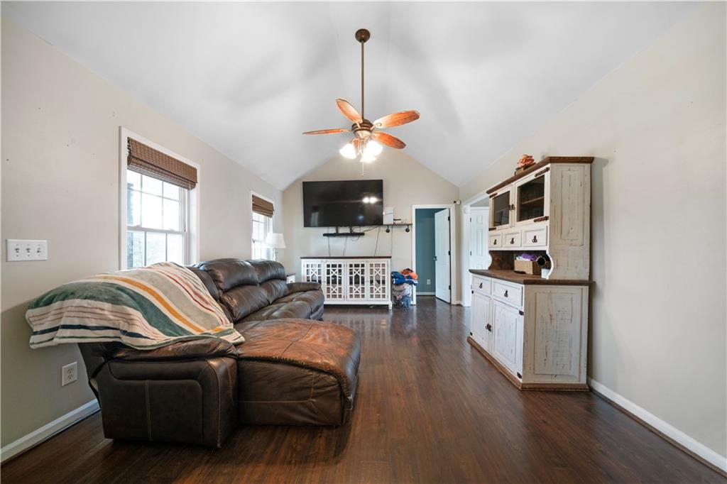 372 Jake Whorton Road Silver Creek, GA 30173 - Photo 7 of 37