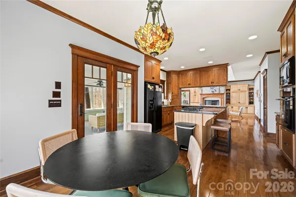 $1,100,000 | 430 Pkwy N Road, Mill Spring, NC 28756