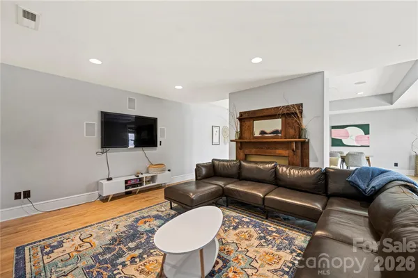 $1,100,000 | 430 Pkwy N Road, Mill Spring, NC 28756