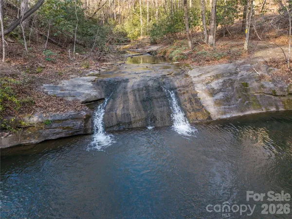 $1,100,000 | 430 Pkwy N Road, Mill Spring, NC 28756