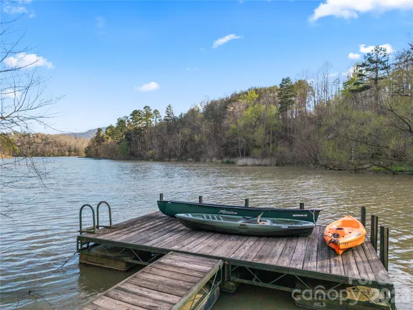 $1,100,000 | 430 Pkwy N Road, Mill Spring, NC 28756
