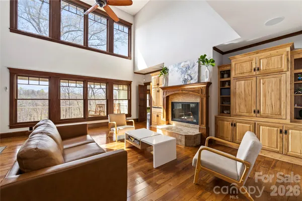 $1,100,000 | 430 Pkwy N Road, Mill Spring, NC 28756