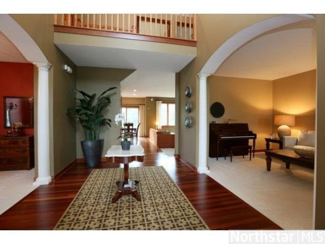 6822 Cambridge Road Shakopee, MN 55379 - Photo 2 of 18 Gallery Image 2