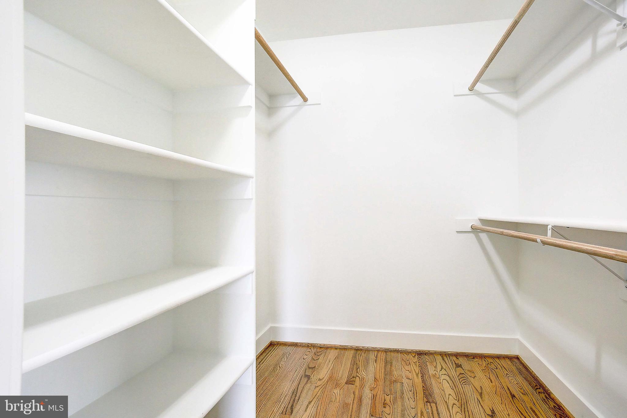 841 Spa Road Annapolis, MD 21401 - Photo 24 of 36 Awesome walkin closet!