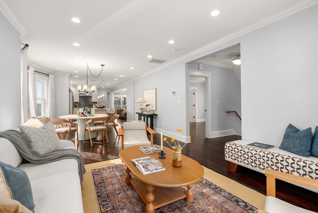 20 Manthorne Road, Unit 2 Boston, MA 02132 - Photo 8 of 36