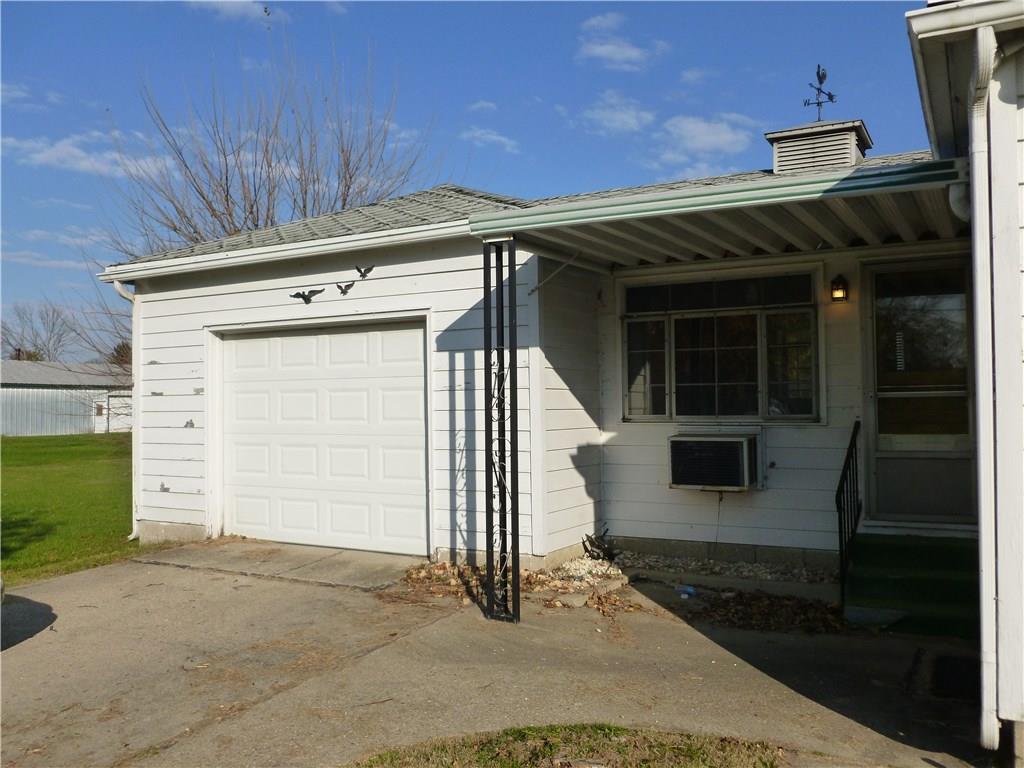 3834 New Carlisle Springfield, OH 45504 - Photo 11 of 32