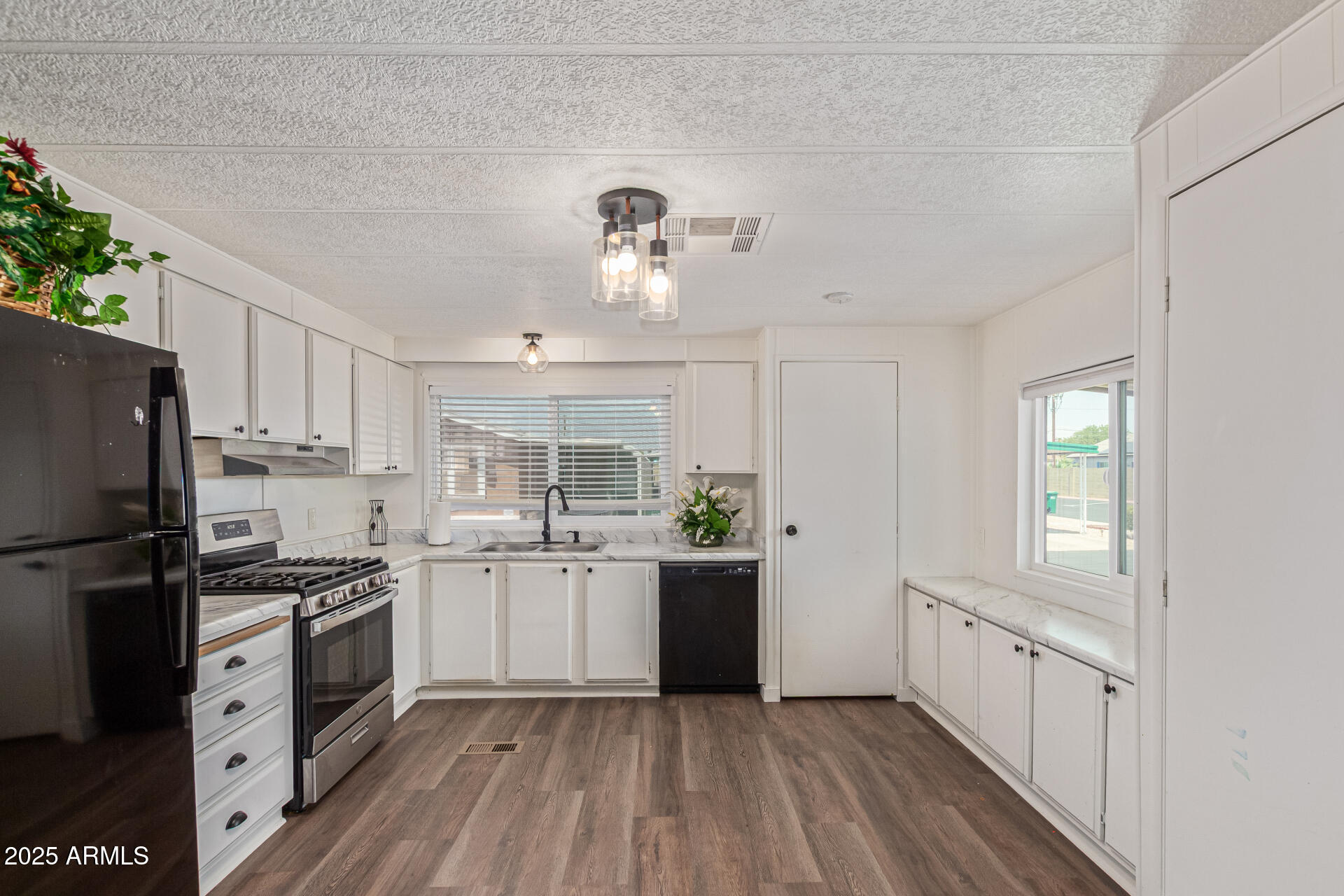 2701 East Utopia Road, Unit 234 Phoenix, AZ 85050 - Photo 14 of 33 14-Utopia