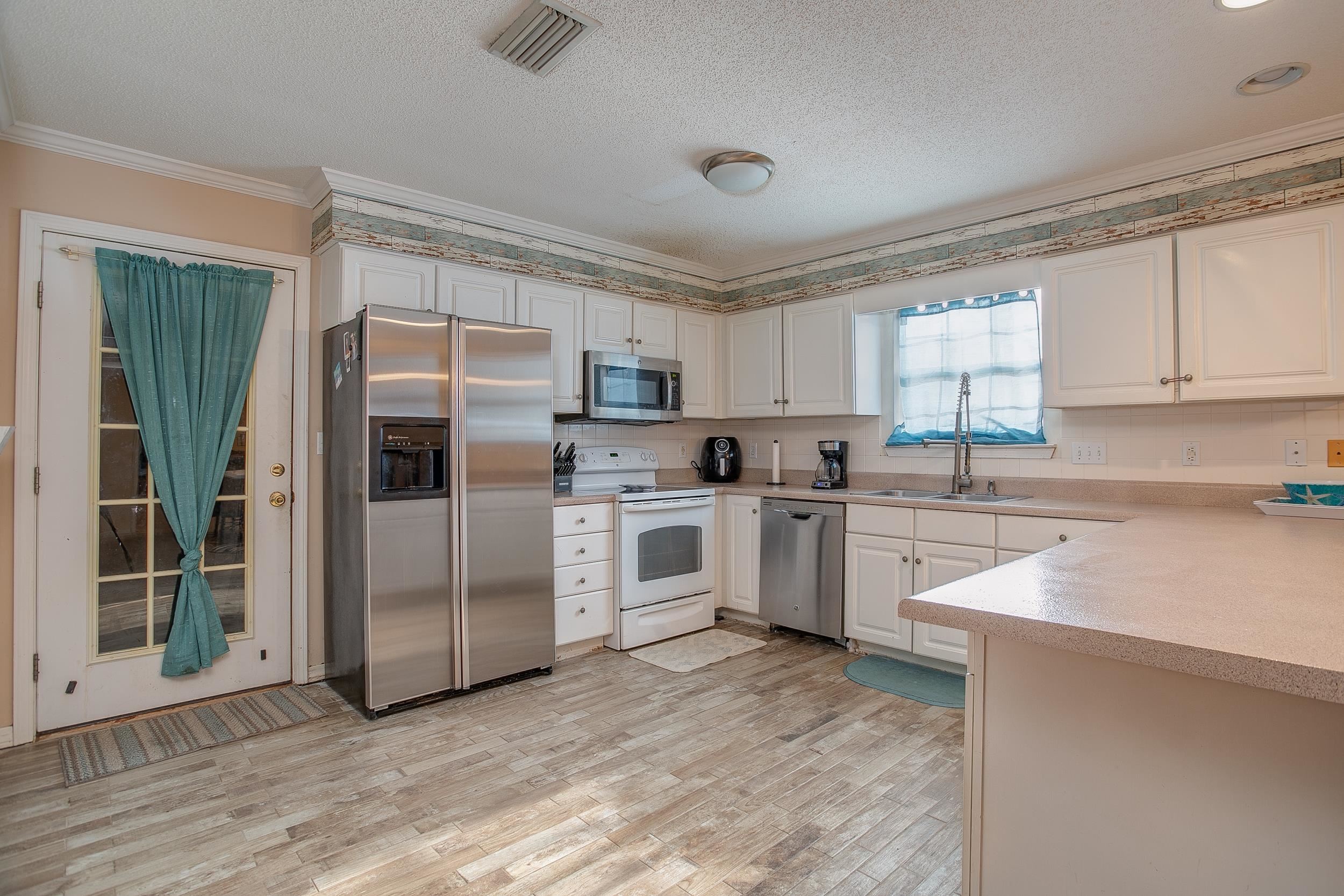 24402 Lauder Place Orange Beach, AL 36561 - Photo 5 of 32